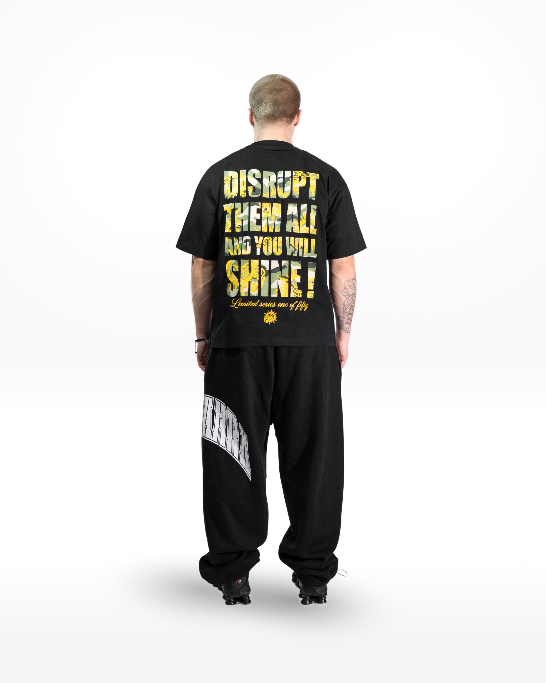 SINMARRA BLACK T-SHIRT