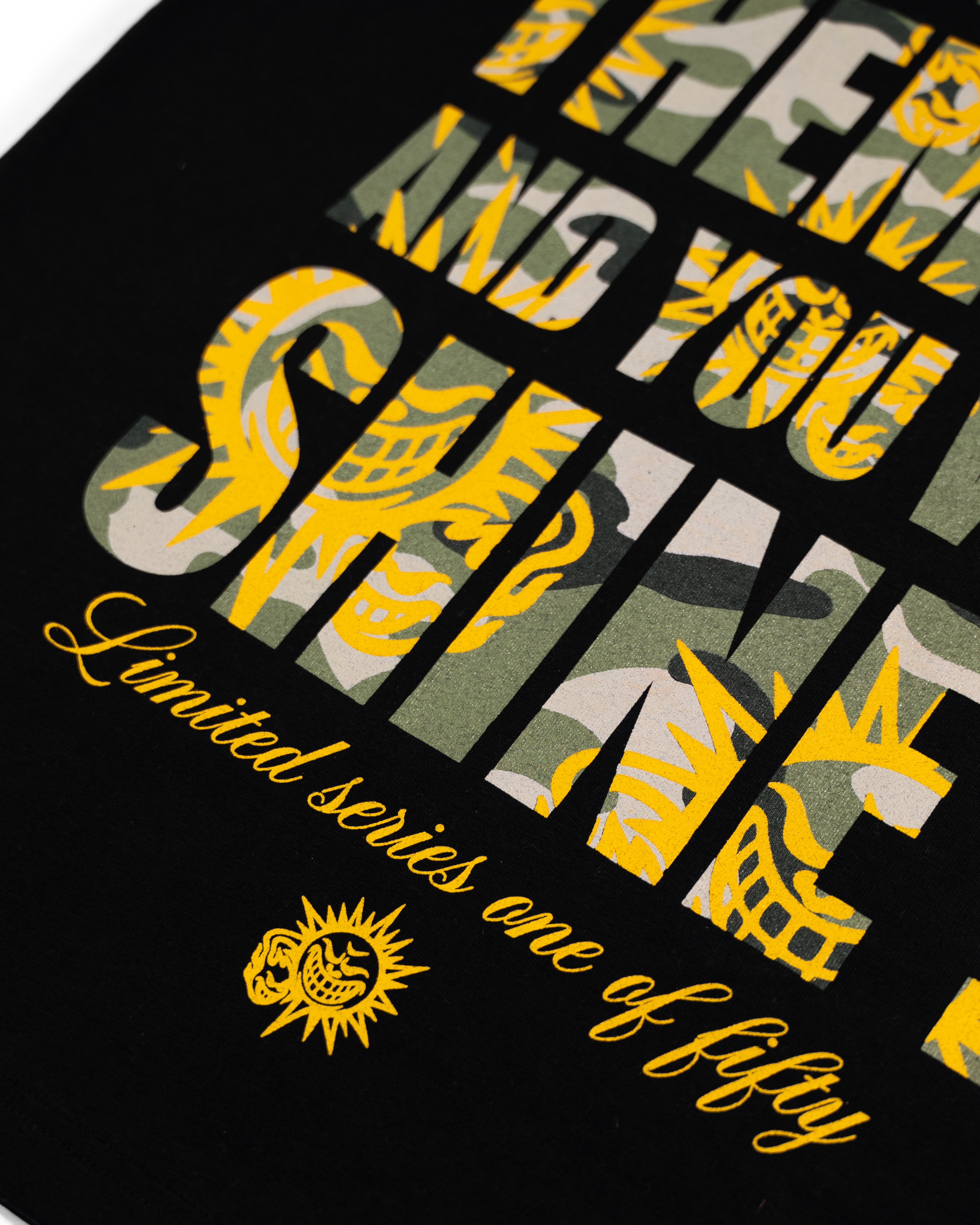 SINMARRA BLACK T-SHIRT